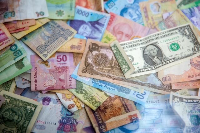 Canada, Australia, Newzealand, UK - Currencies